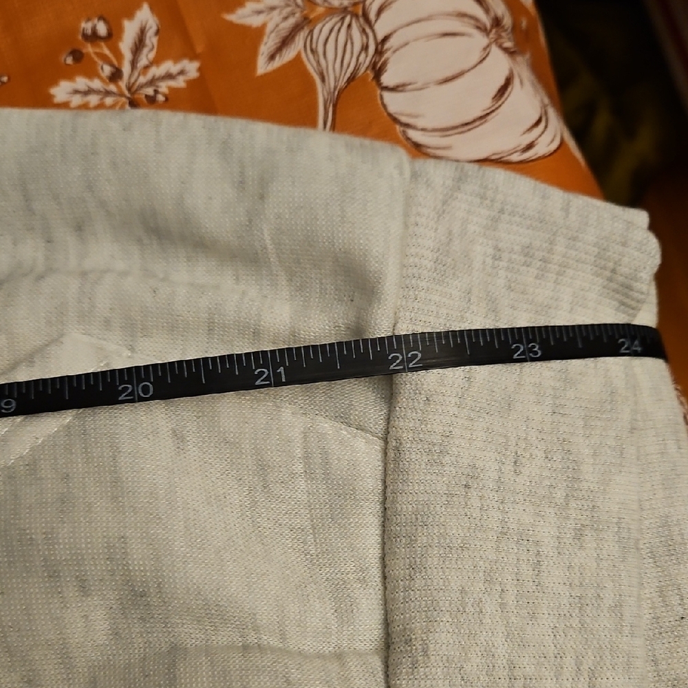 NWOT Gray Hoodie with Pink Floral Design - Picture 5 of 6